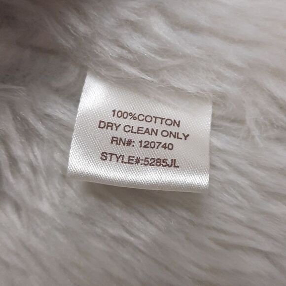 Grey jacket. - Picture 2 of 5